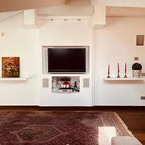 Incantevole A Appartamento Piacenza