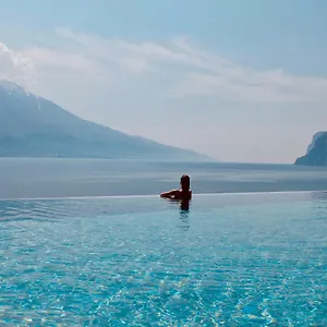 Eala My Lakeside Dream - Adults Friendly Hotel